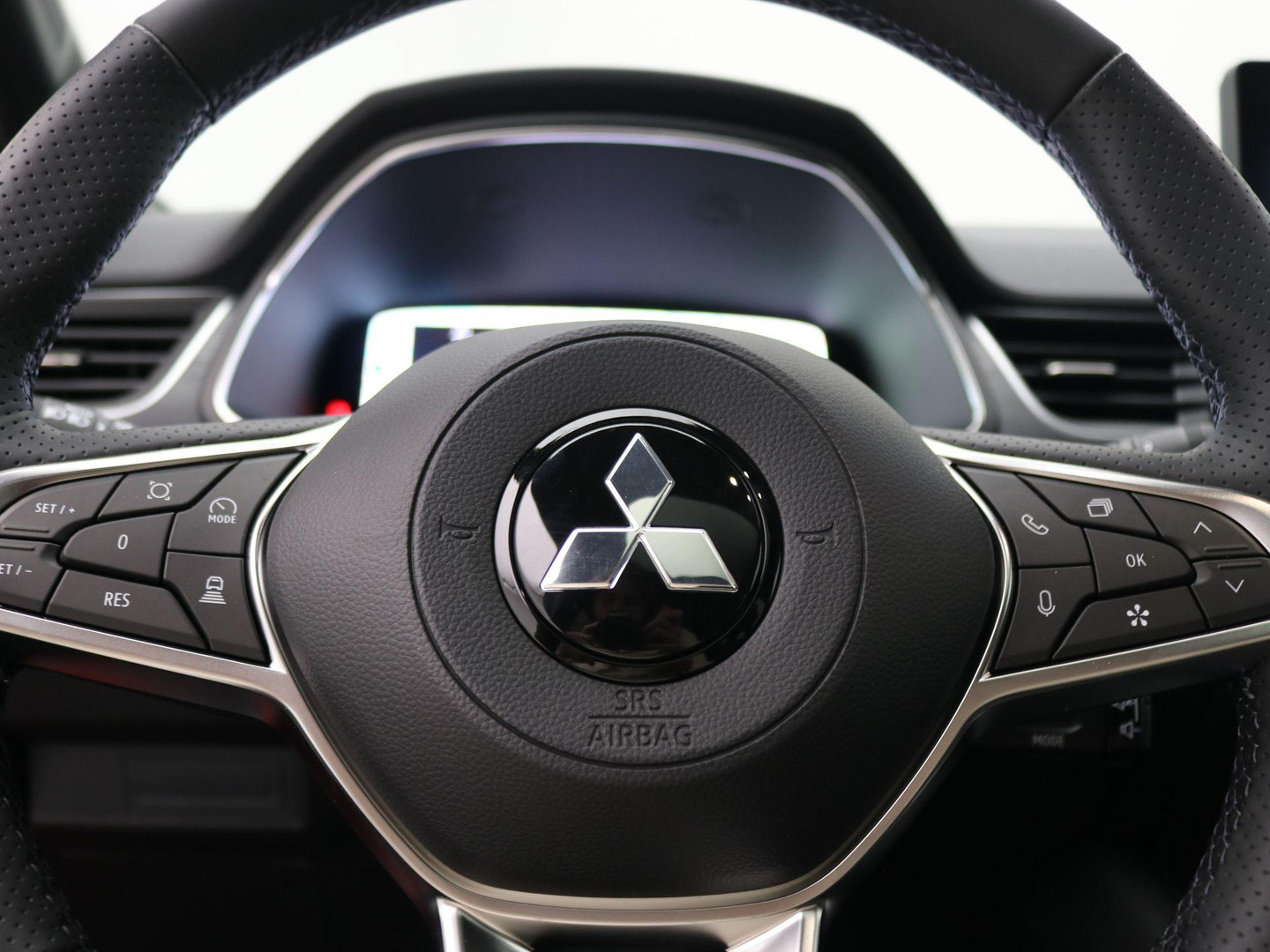 Mitsubishi Mitsubishi