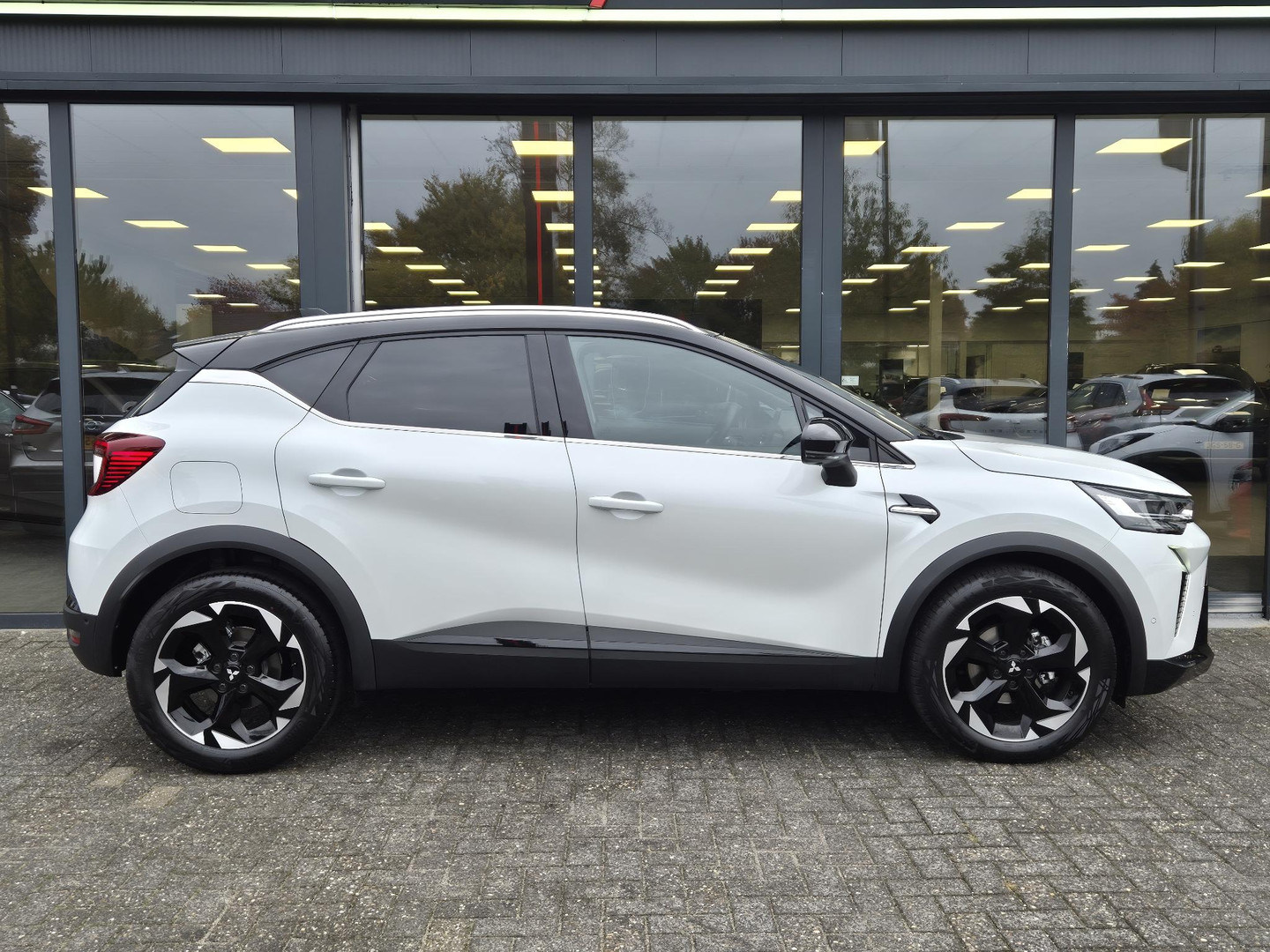 Mitsubishi Mitsubishi