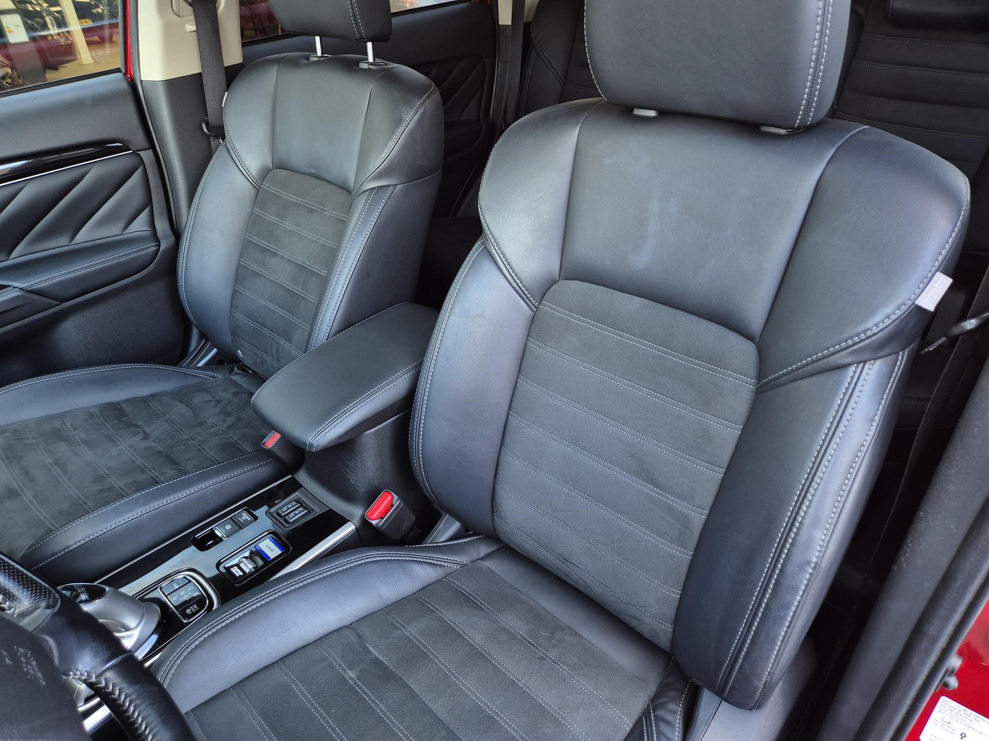 Mitsubishi Mitsubishi