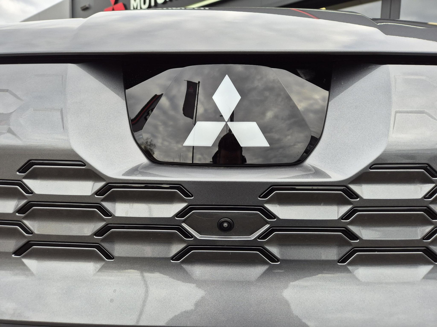 Mitsubishi Mitsubishi