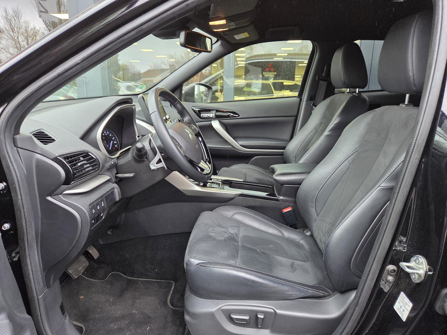 Mitsubishi Mitsubishi