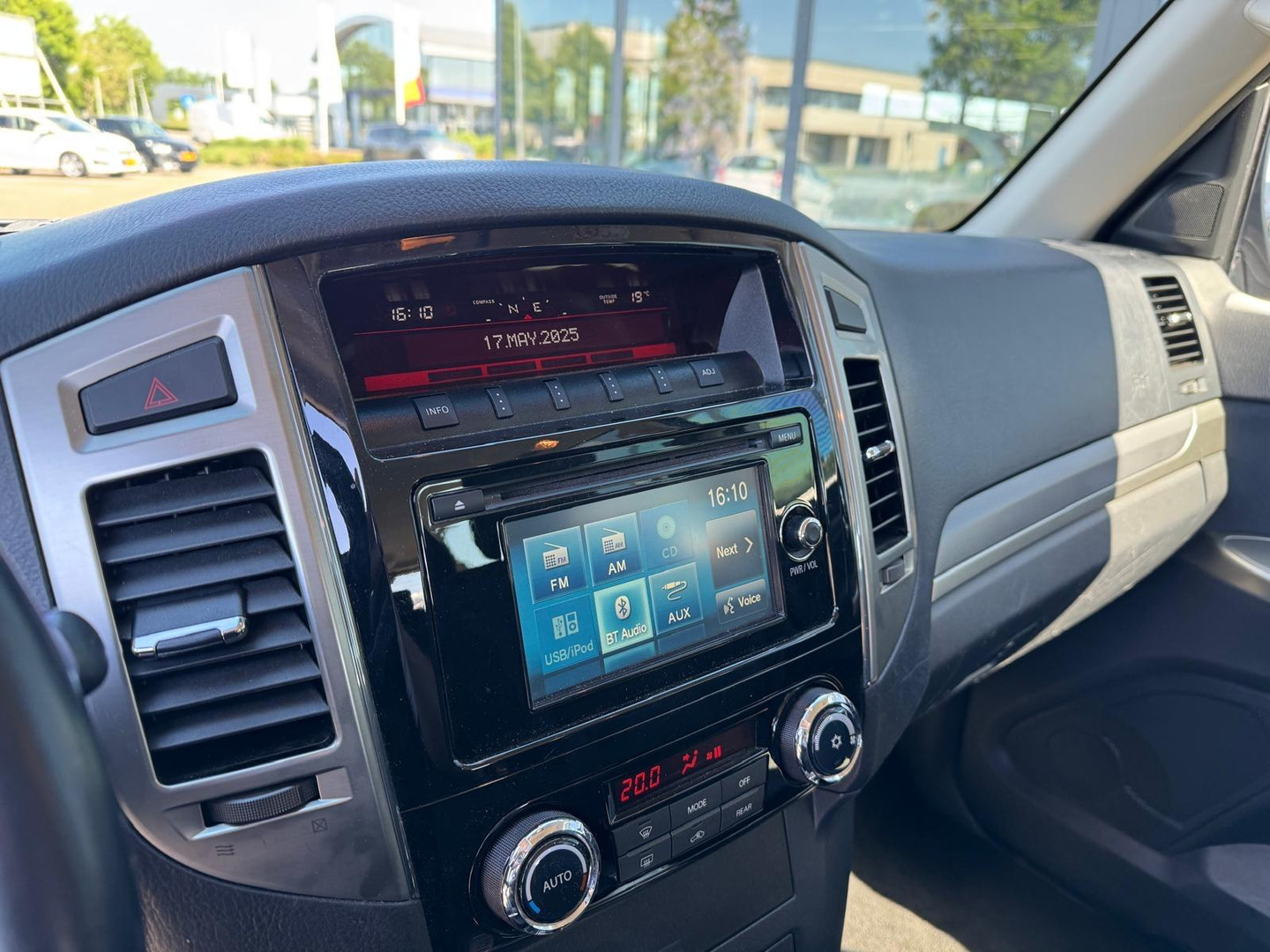 Mitsubishi Mitsubishi