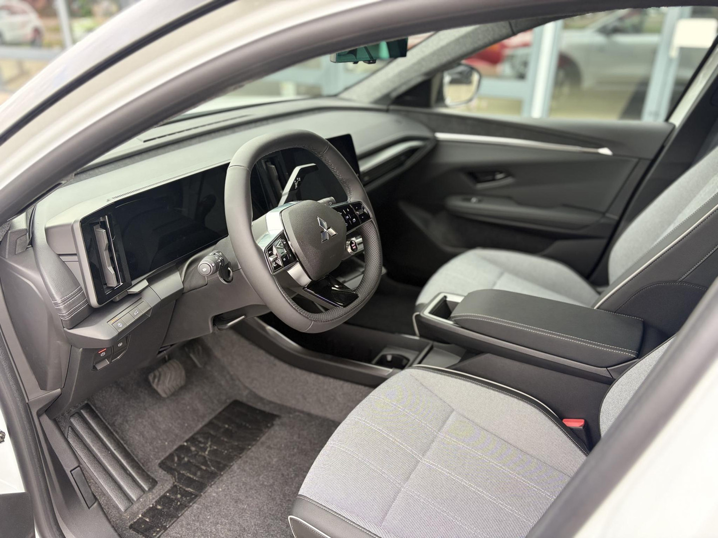 Mitsubishi Mitsubishi