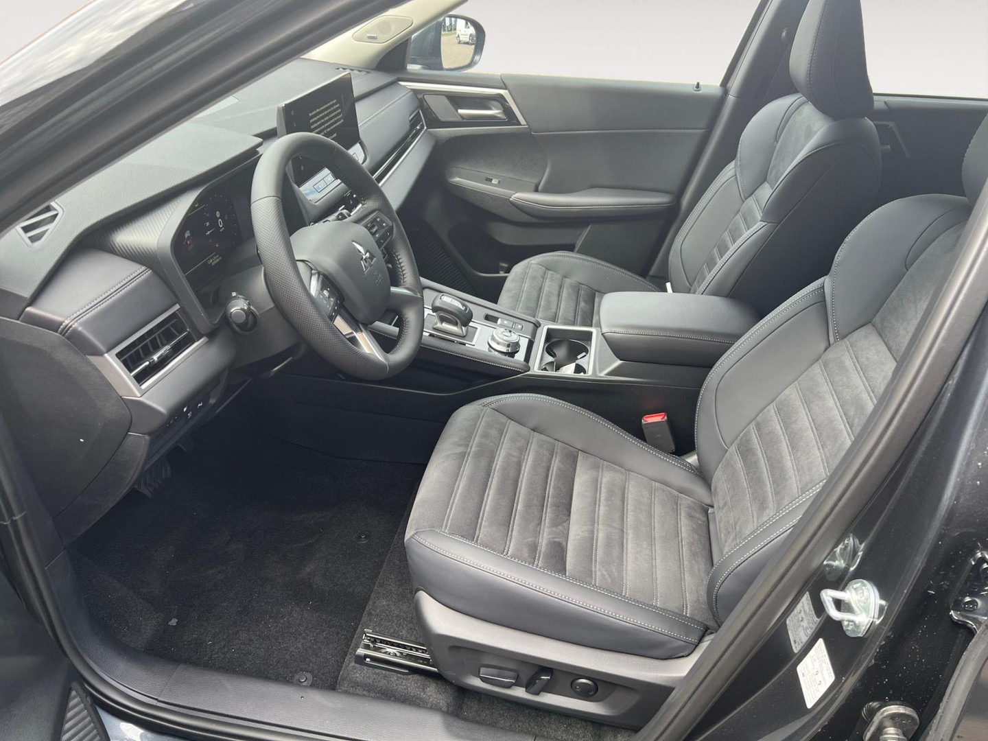 Mitsubishi Mitsubishi