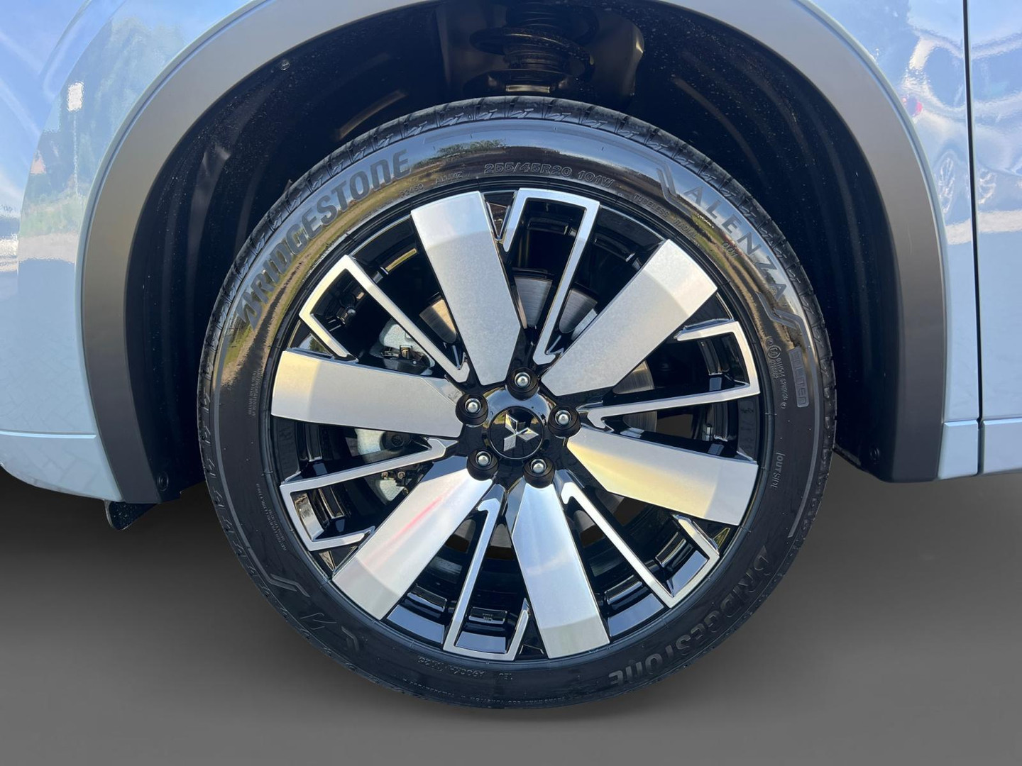 Mitsubishi Mitsubishi