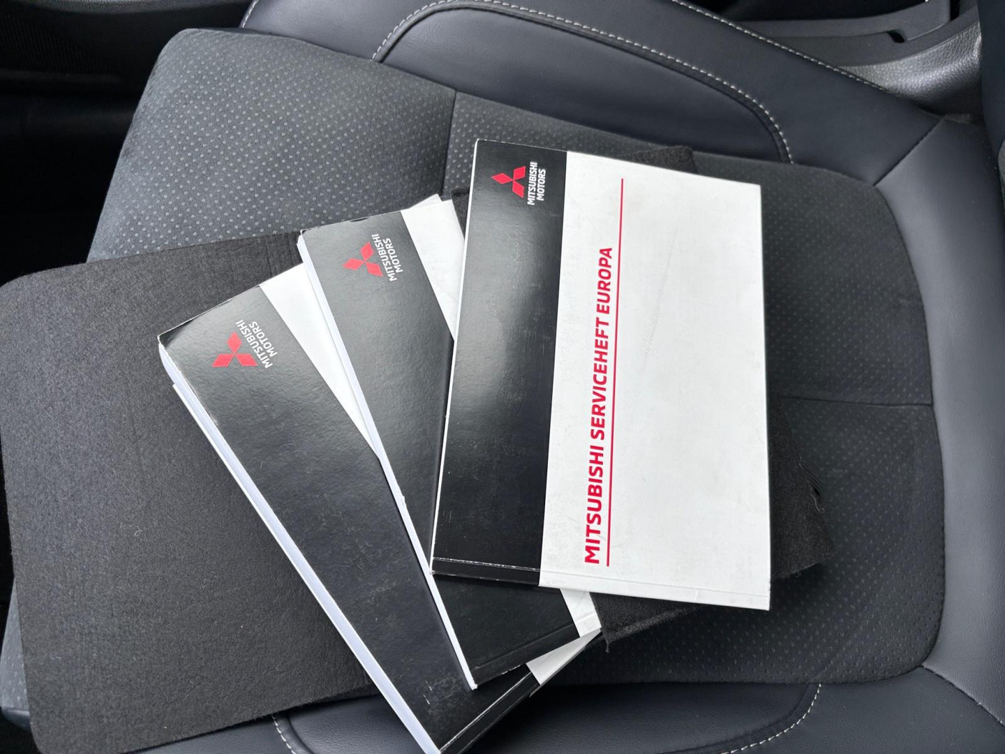 Mitsubishi Mitsubishi