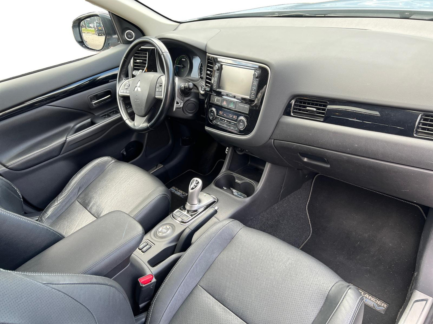 Mitsubishi Mitsubishi