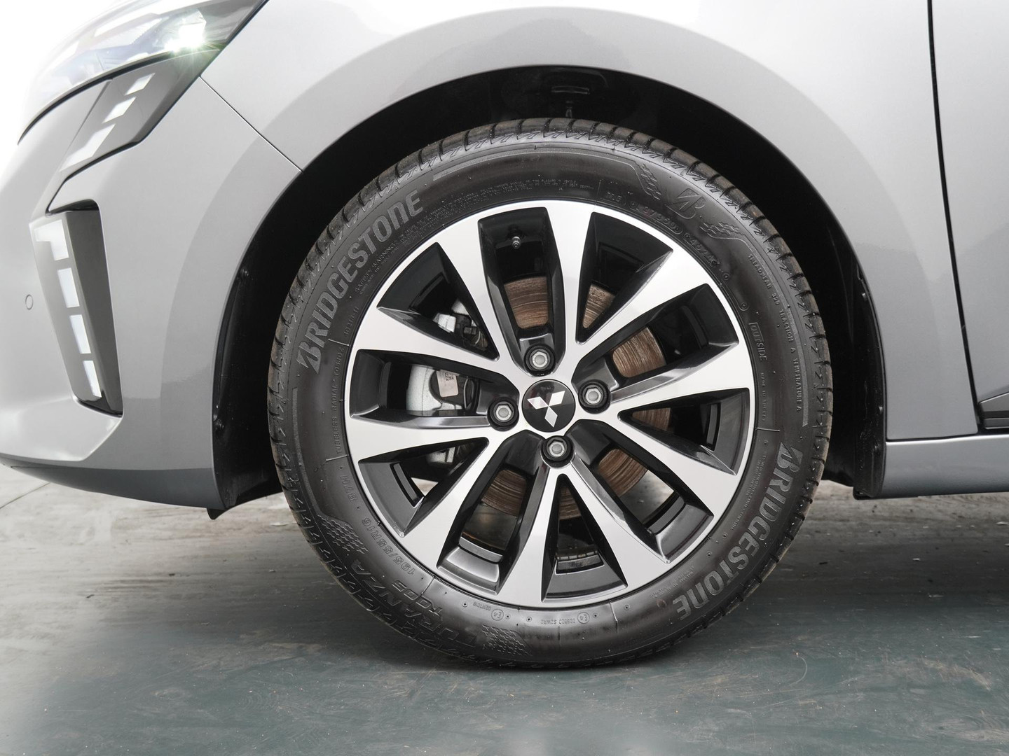 Mitsubishi Mitsubishi