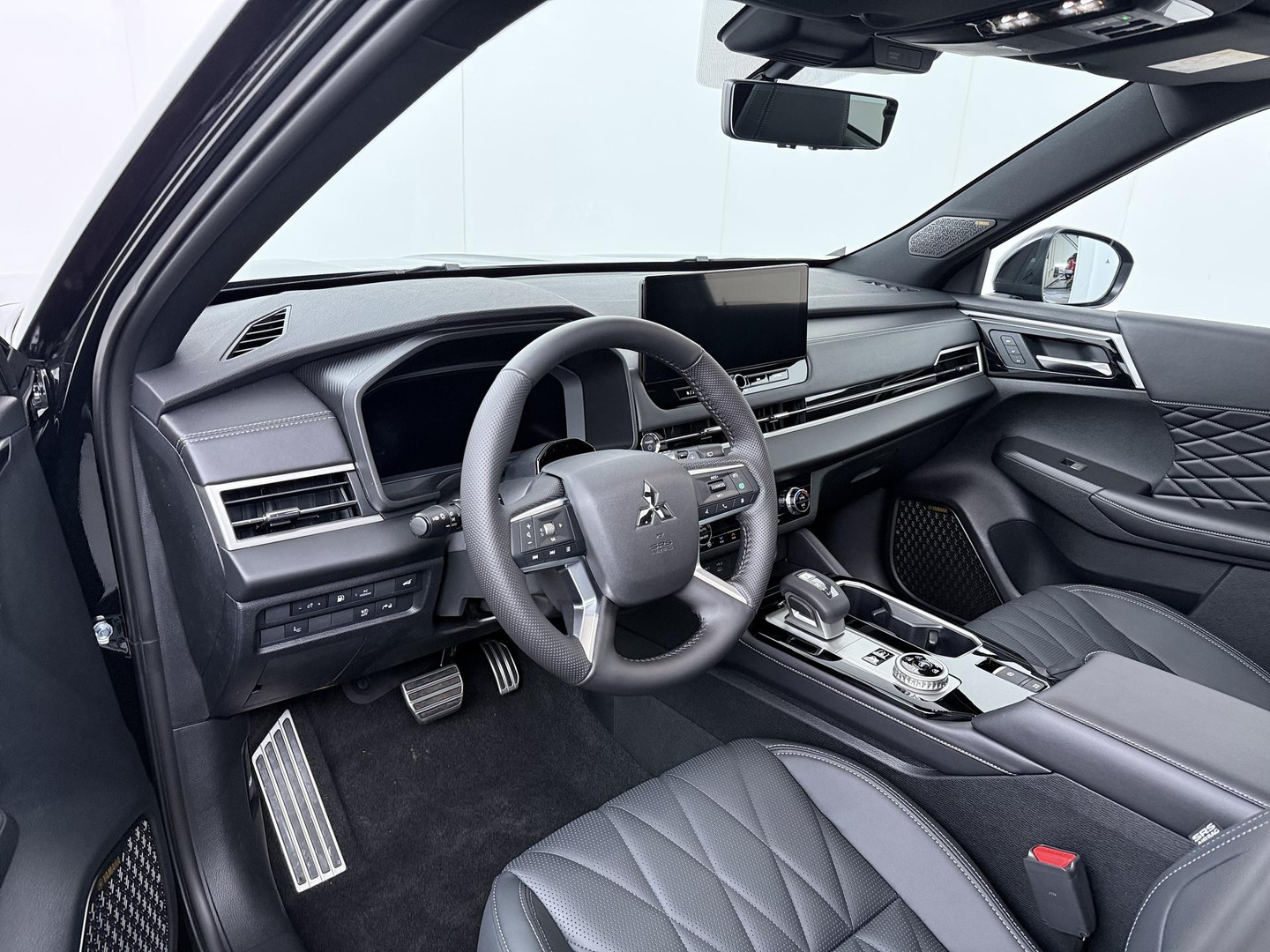Mitsubishi Mitsubishi