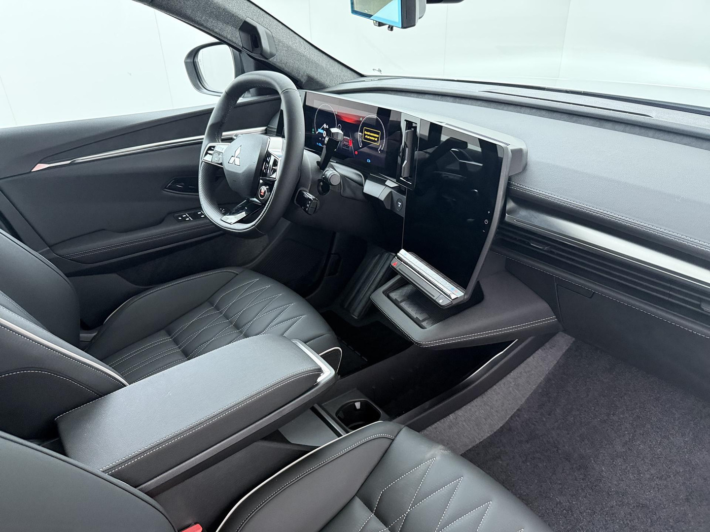 Mitsubishi Mitsubishi