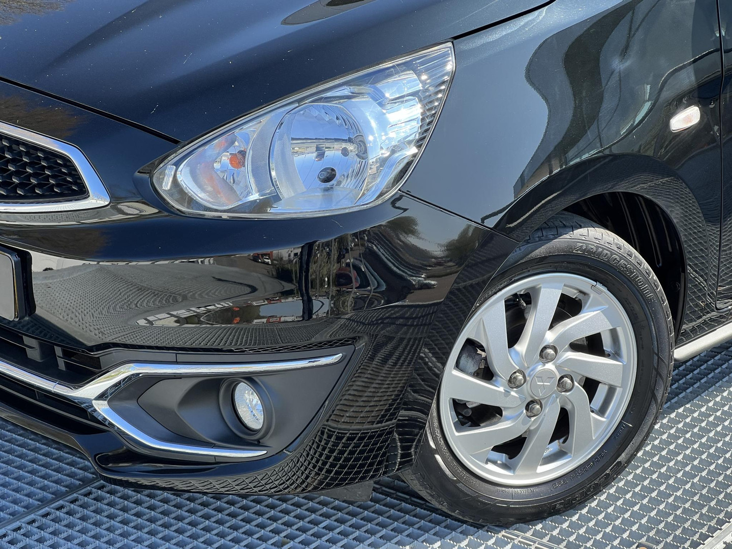 Mitsubishi Mitsubishi