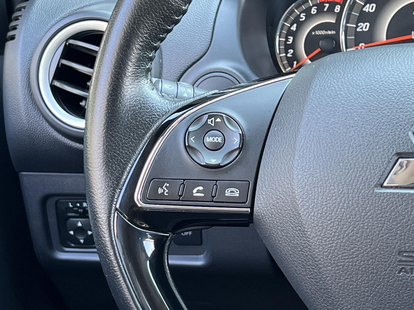 Mitsubishi Mitsubishi