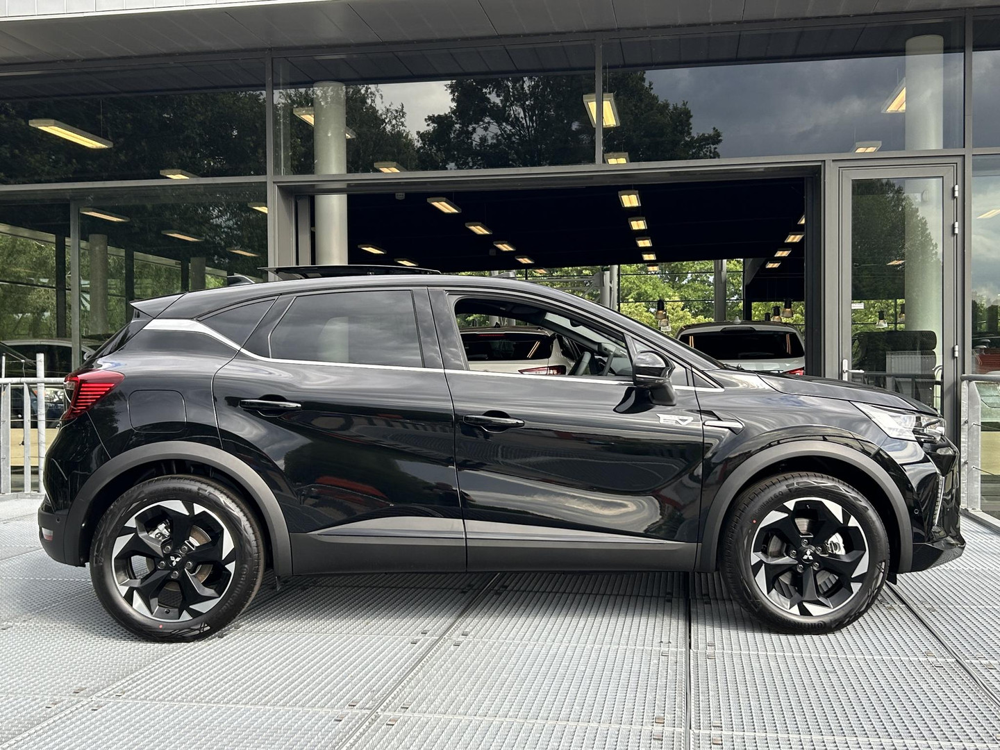 Mitsubishi Mitsubishi