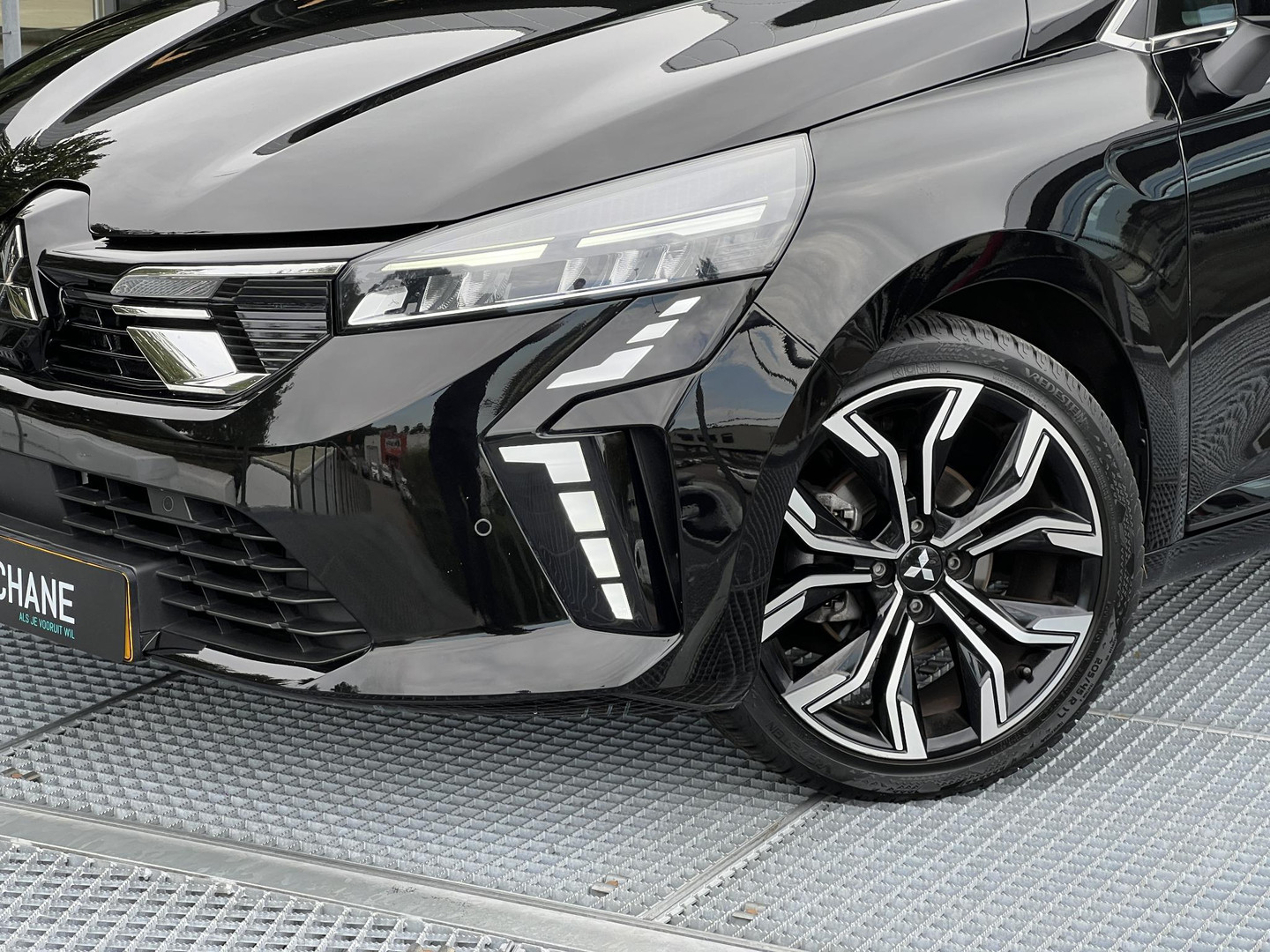 Mitsubishi Mitsubishi