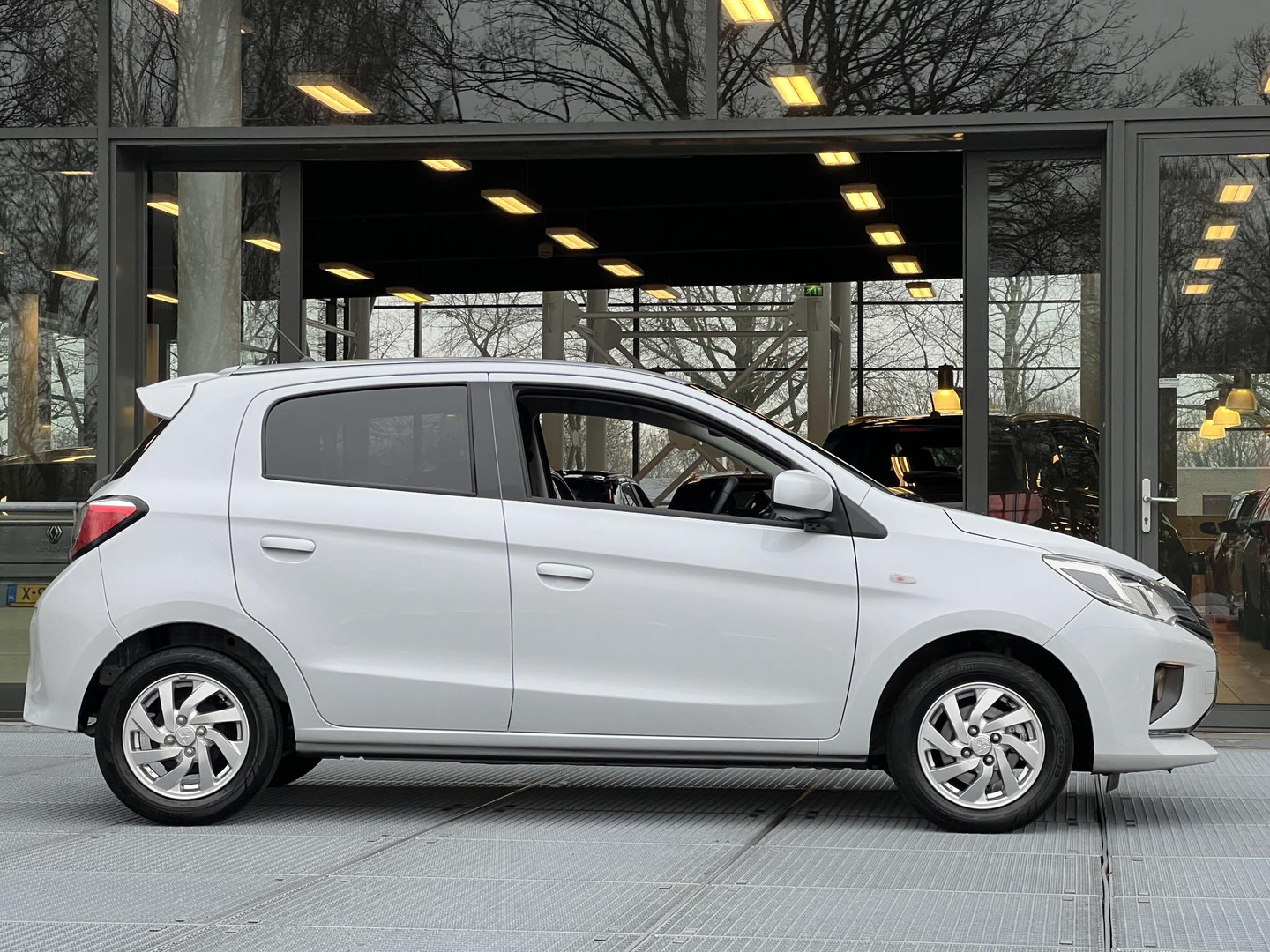 Mitsubishi Mitsubishi