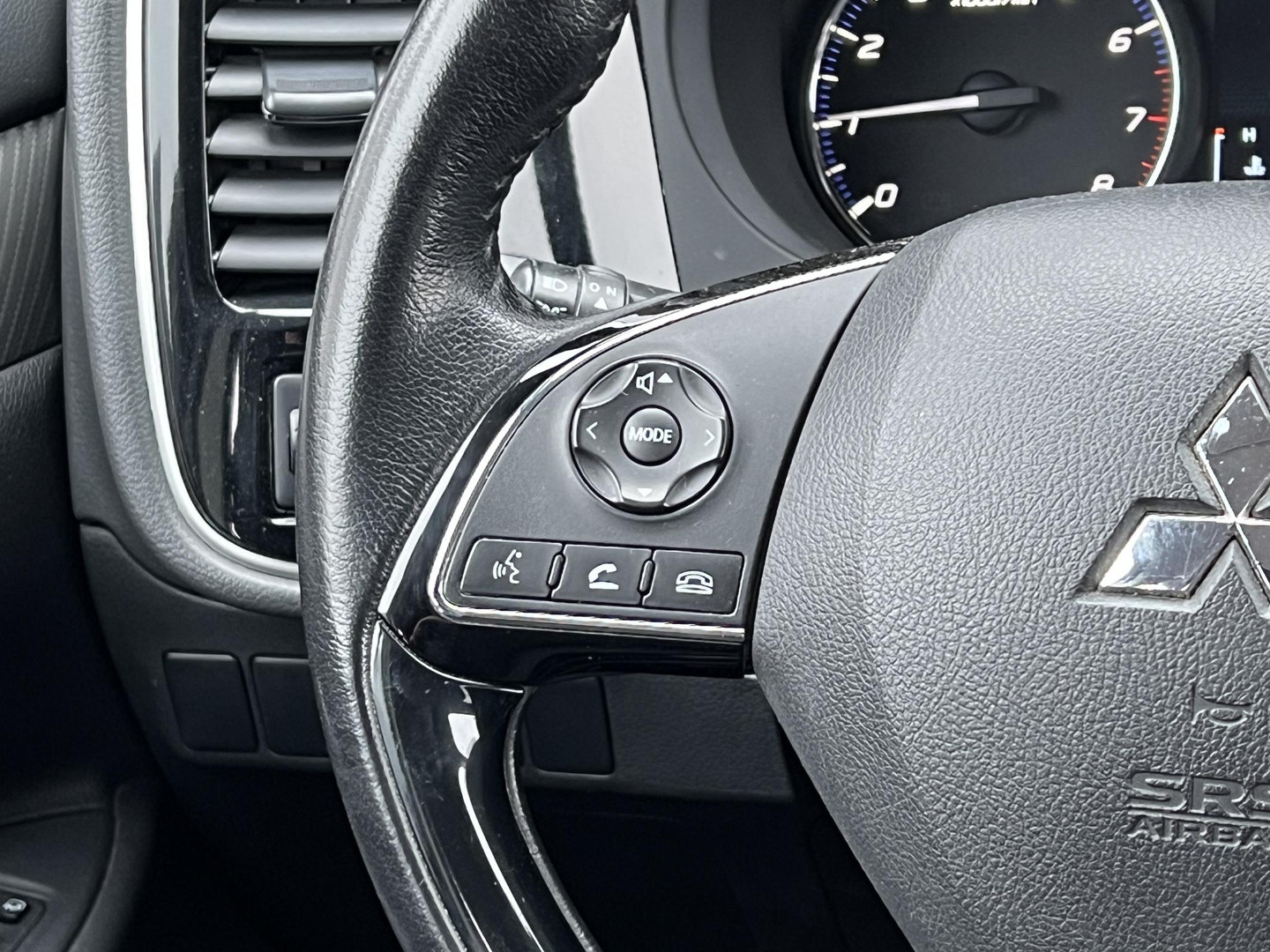 Mitsubishi Mitsubishi