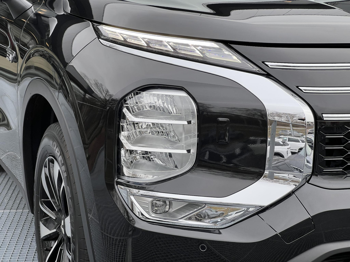 Mitsubishi Mitsubishi