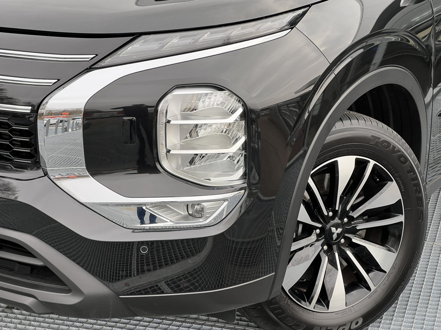 Mitsubishi Mitsubishi