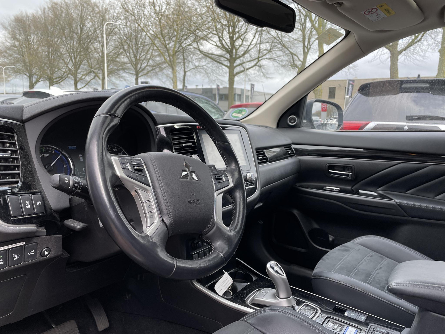 Mitsubishi Mitsubishi