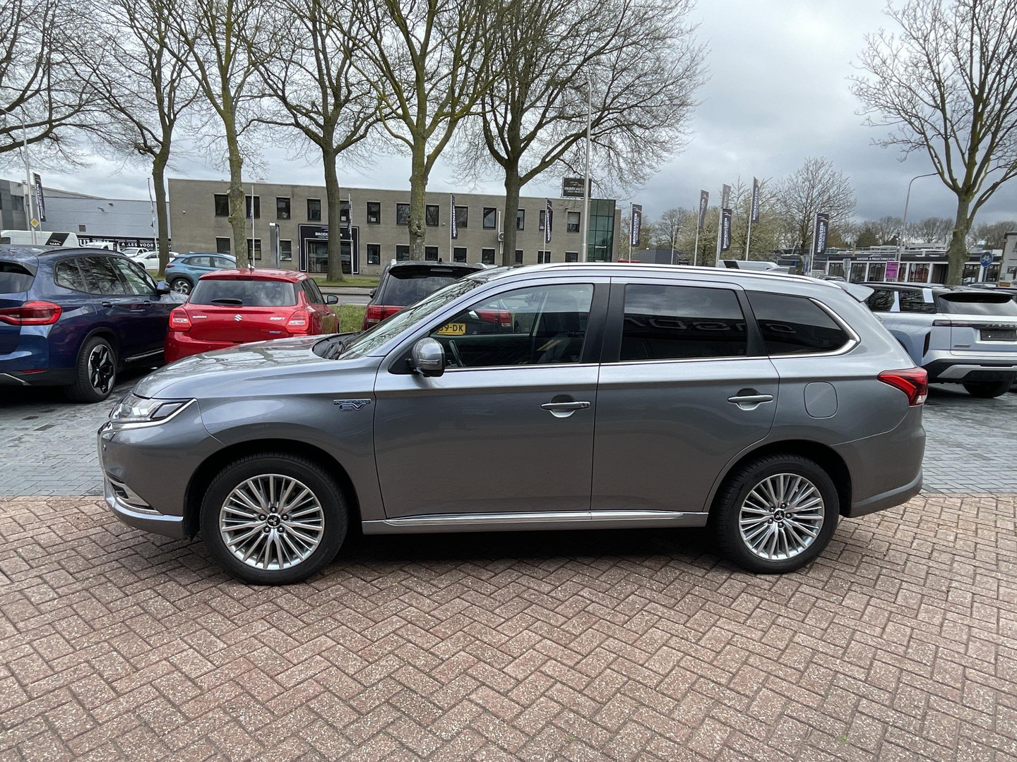 Mitsubishi Mitsubishi