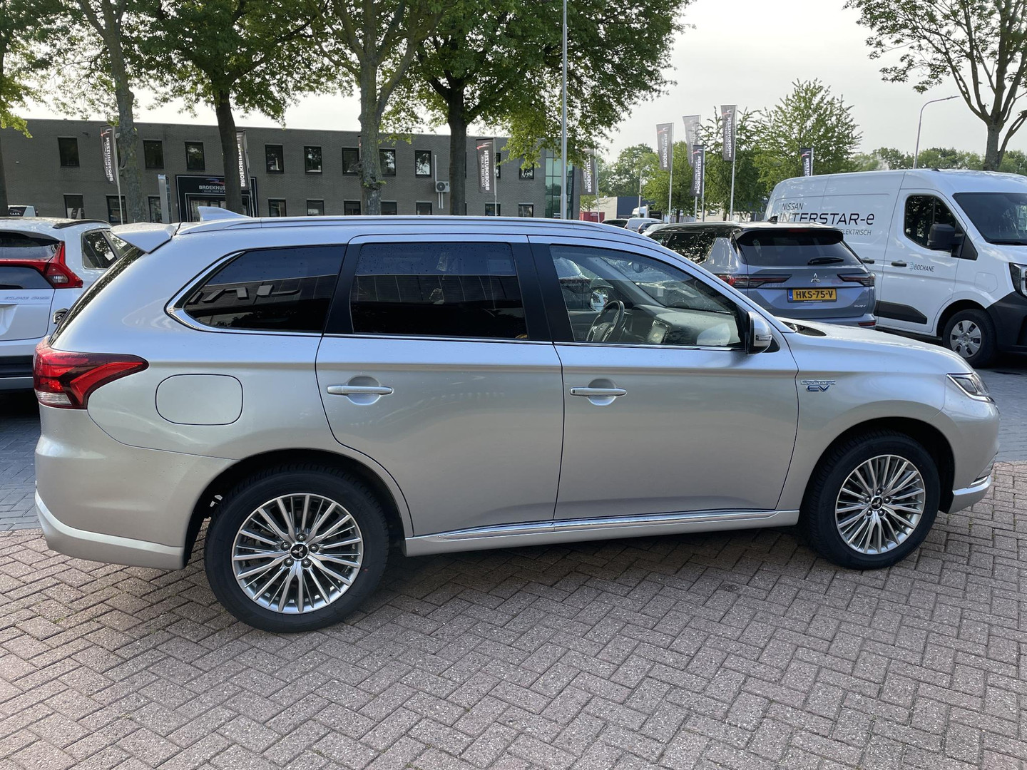 Mitsubishi Mitsubishi