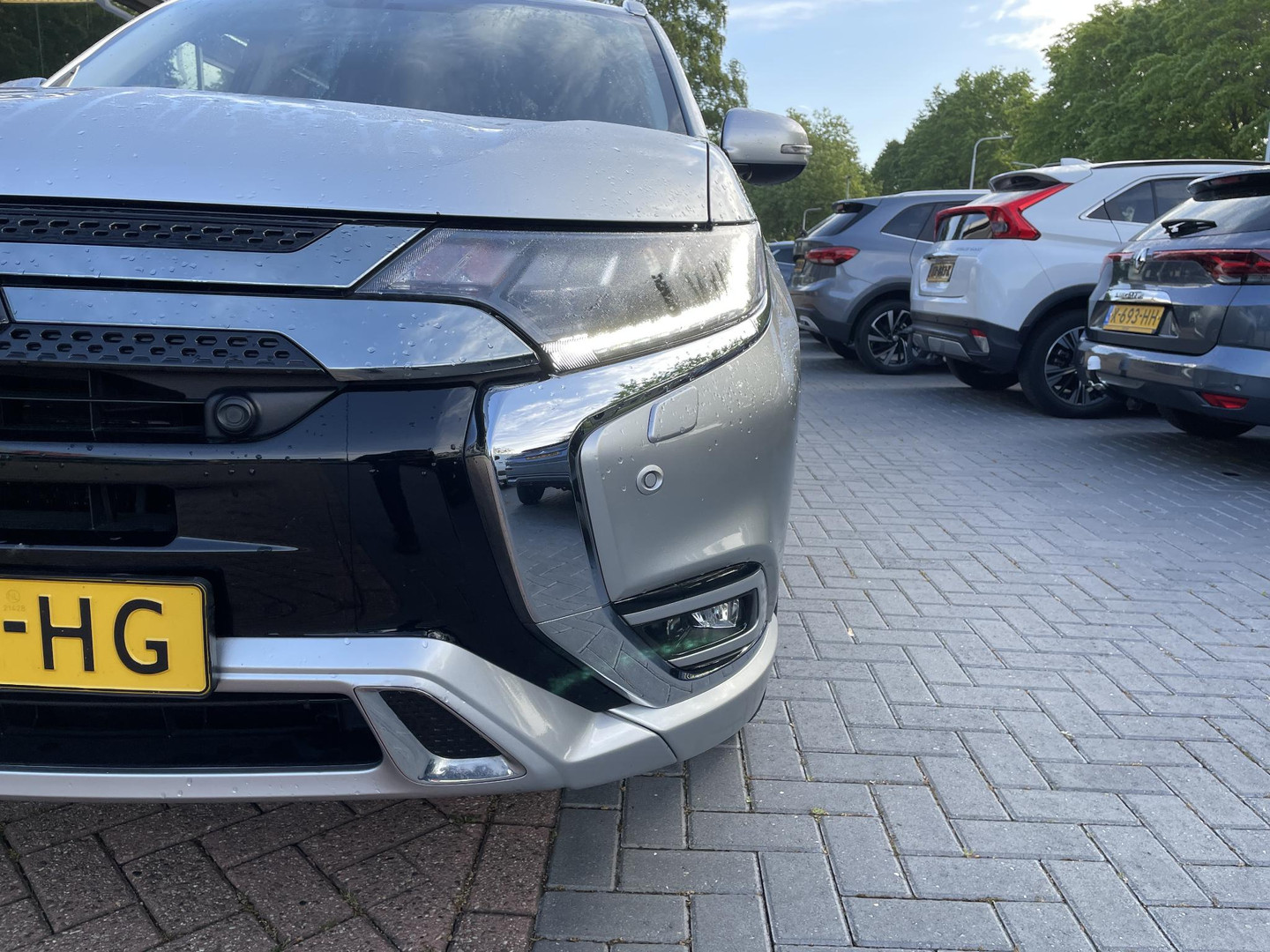 Mitsubishi Mitsubishi
