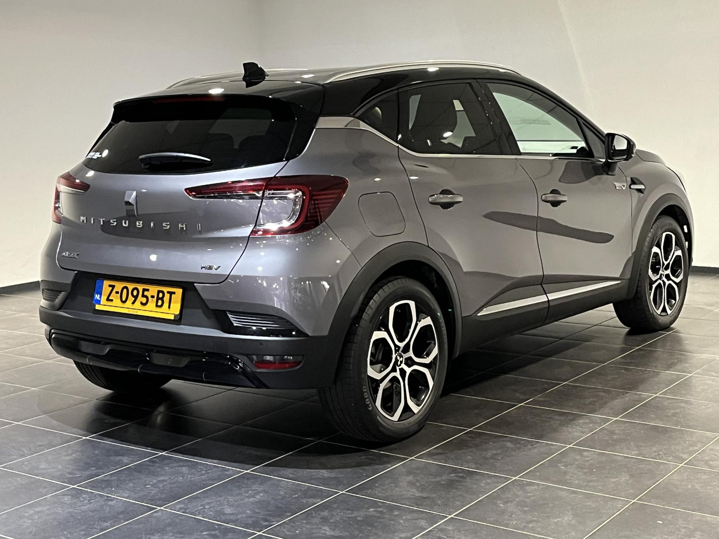 Mitsubishi Mitsubishi