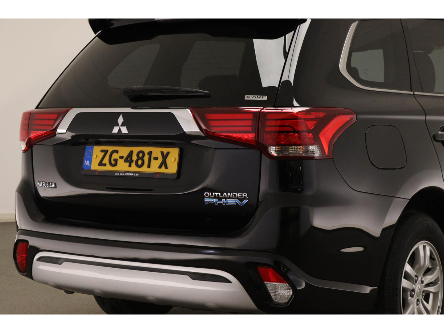 Mitsubishi Mitsubishi