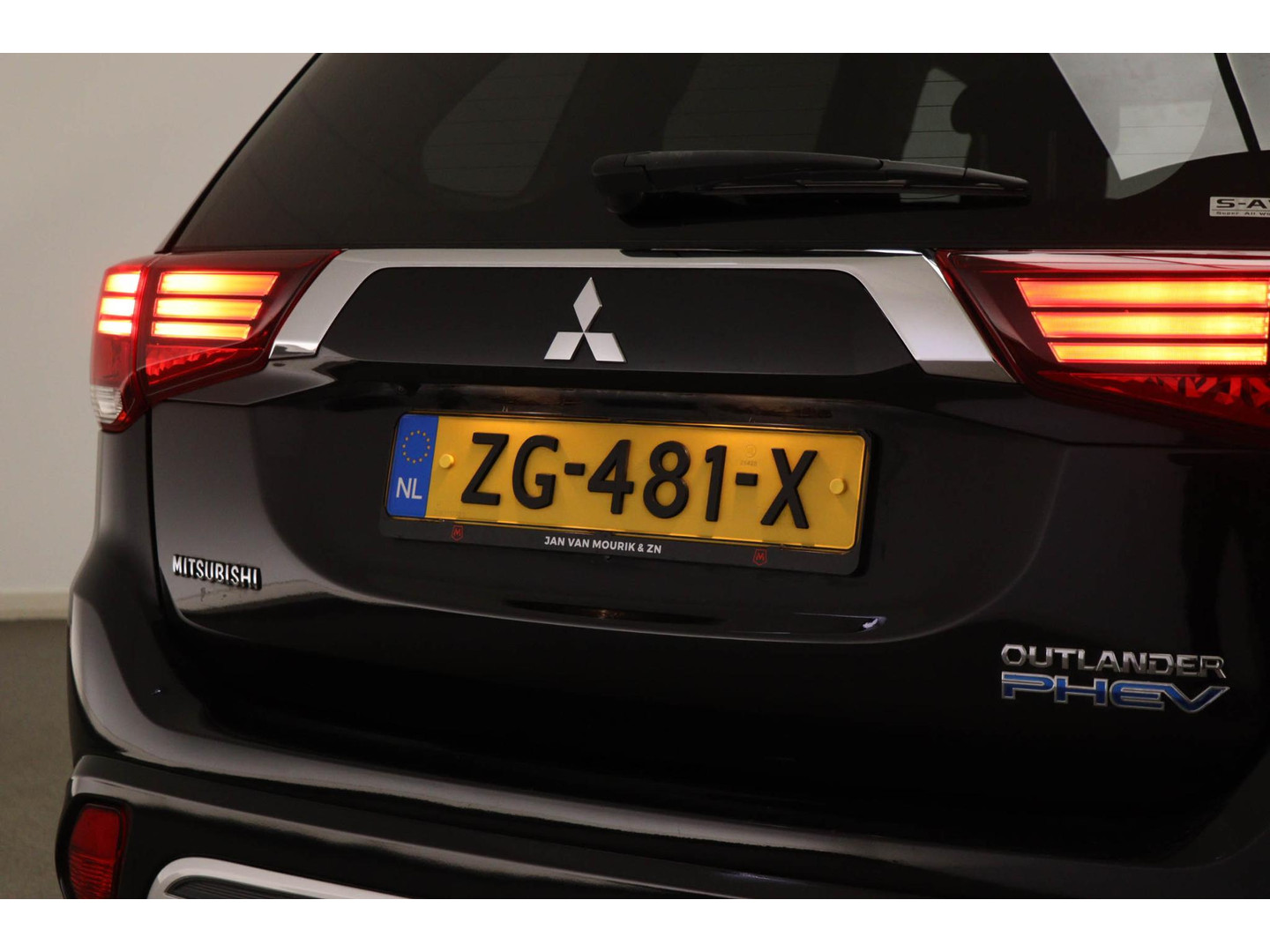 Mitsubishi Mitsubishi