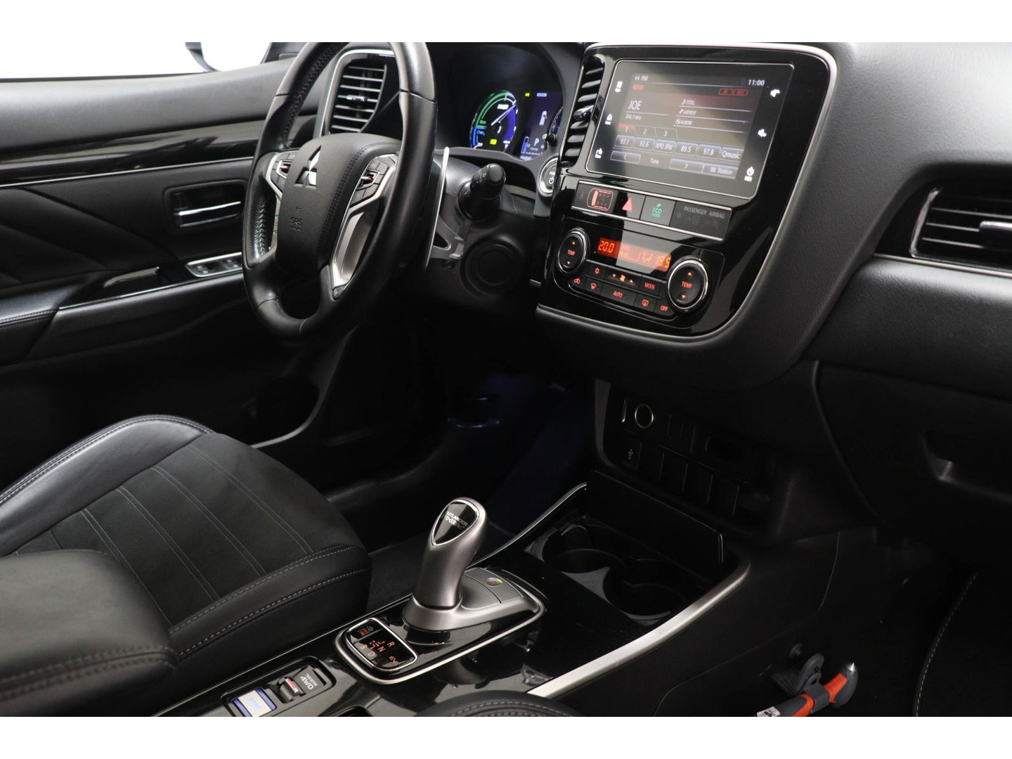 Mitsubishi Mitsubishi