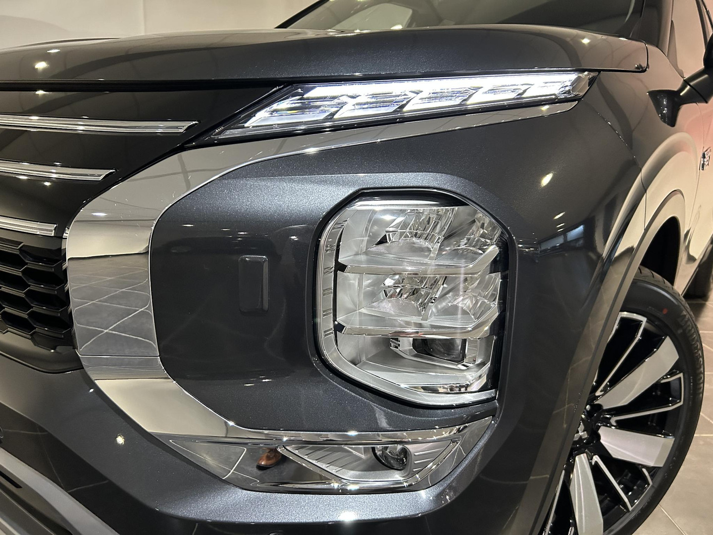 Mitsubishi Mitsubishi