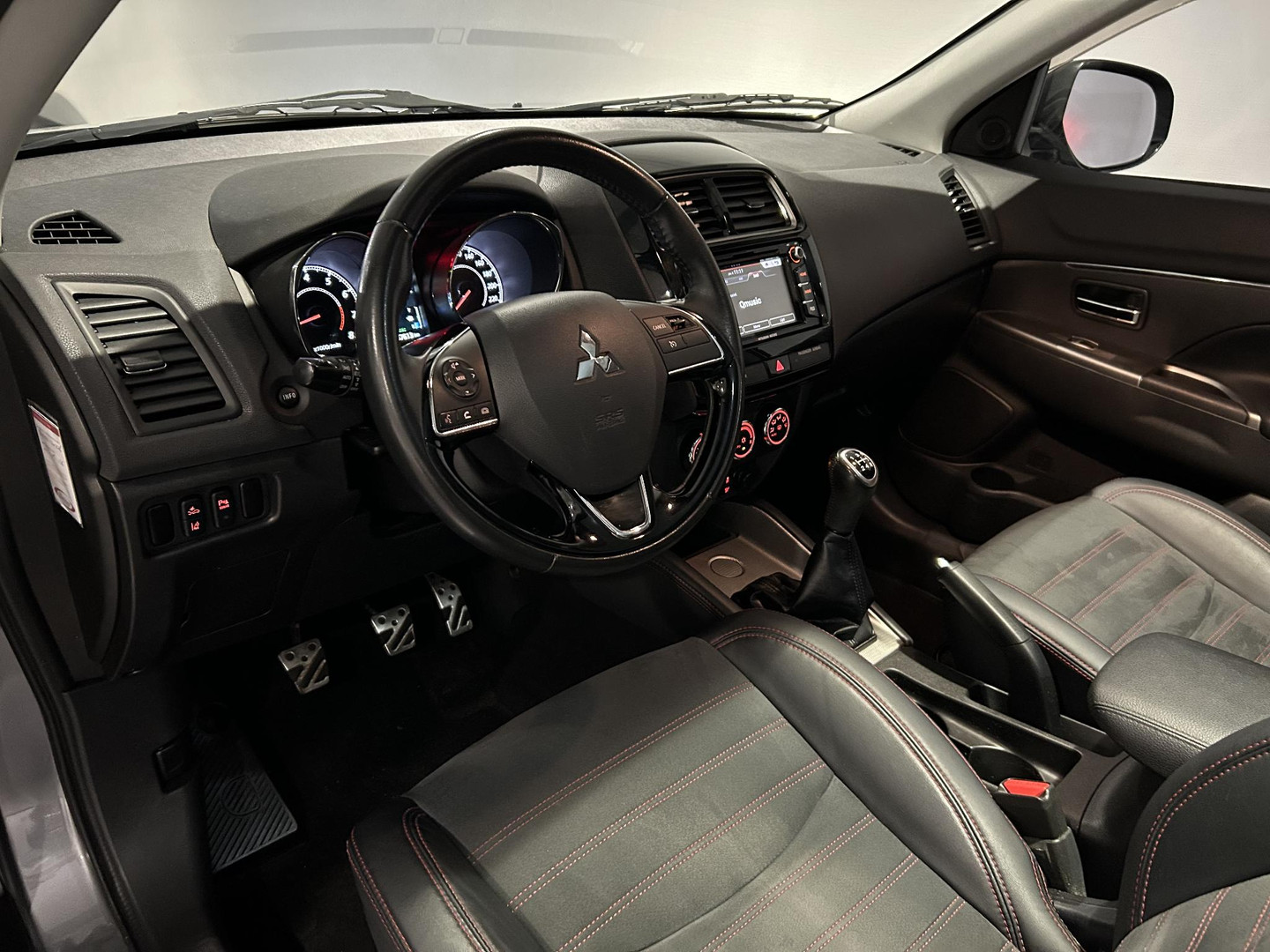 Mitsubishi Mitsubishi