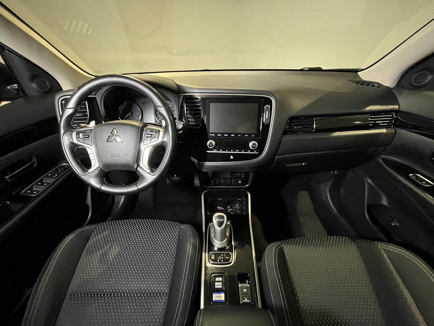 Mitsubishi Mitsubishi