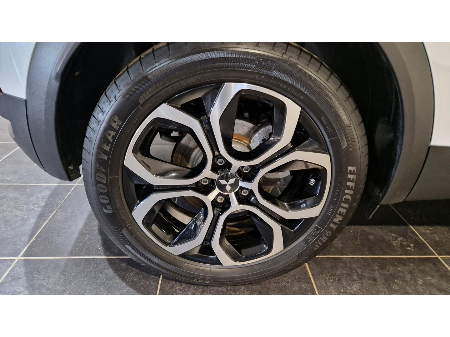 Mitsubishi Mitsubishi