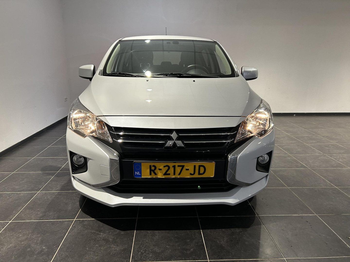 Mitsubishi Mitsubishi