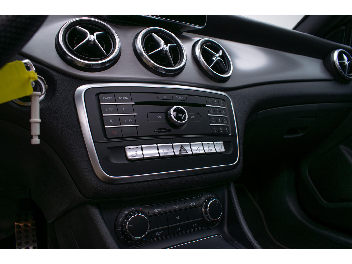 Mercedes-Benz Mercedes-Benz