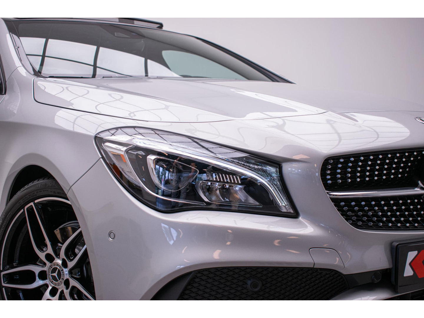 Mercedes-Benz Mercedes-Benz