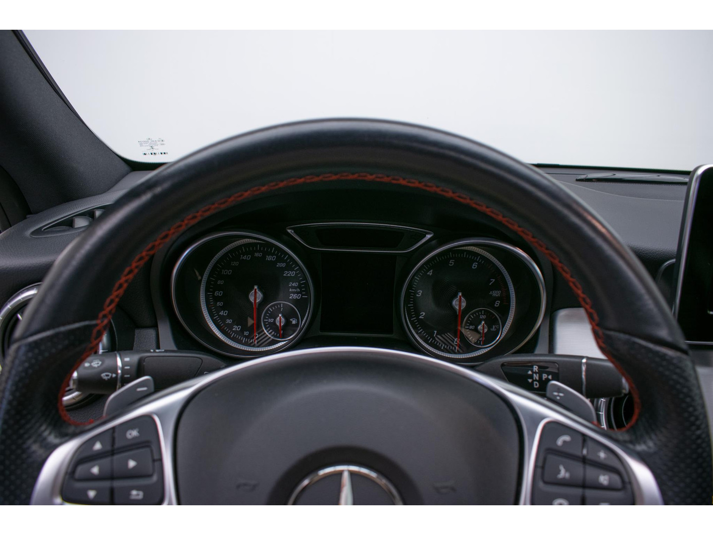 Mercedes-Benz Mercedes-Benz