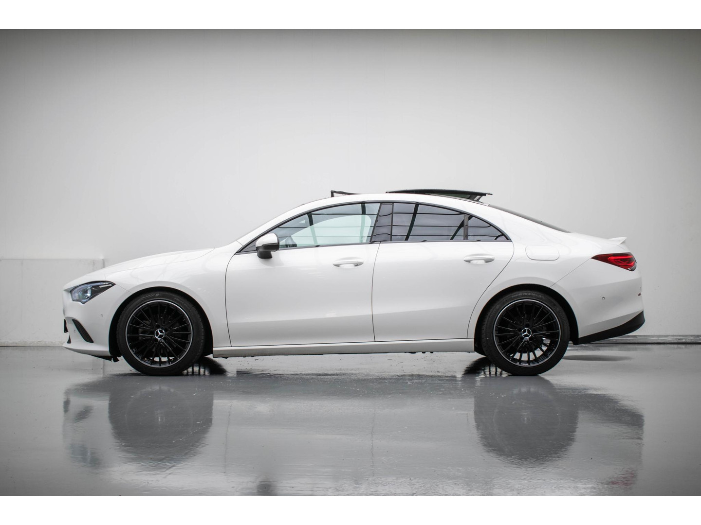 Mercedes-Benz Mercedes-Benz