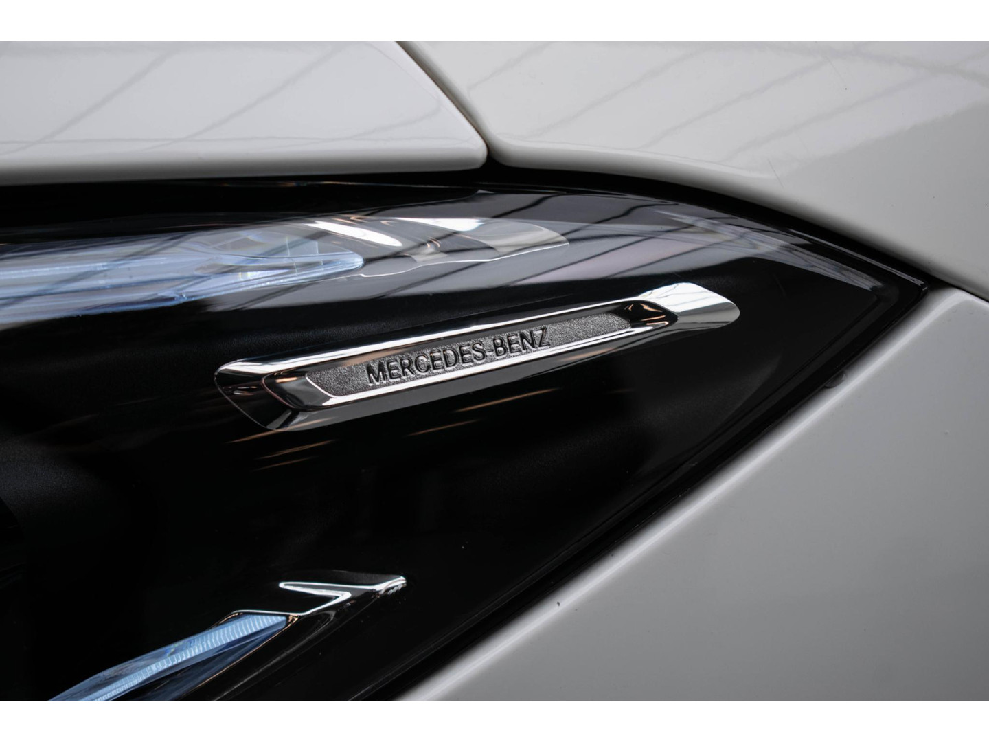 Mercedes-Benz Mercedes-Benz