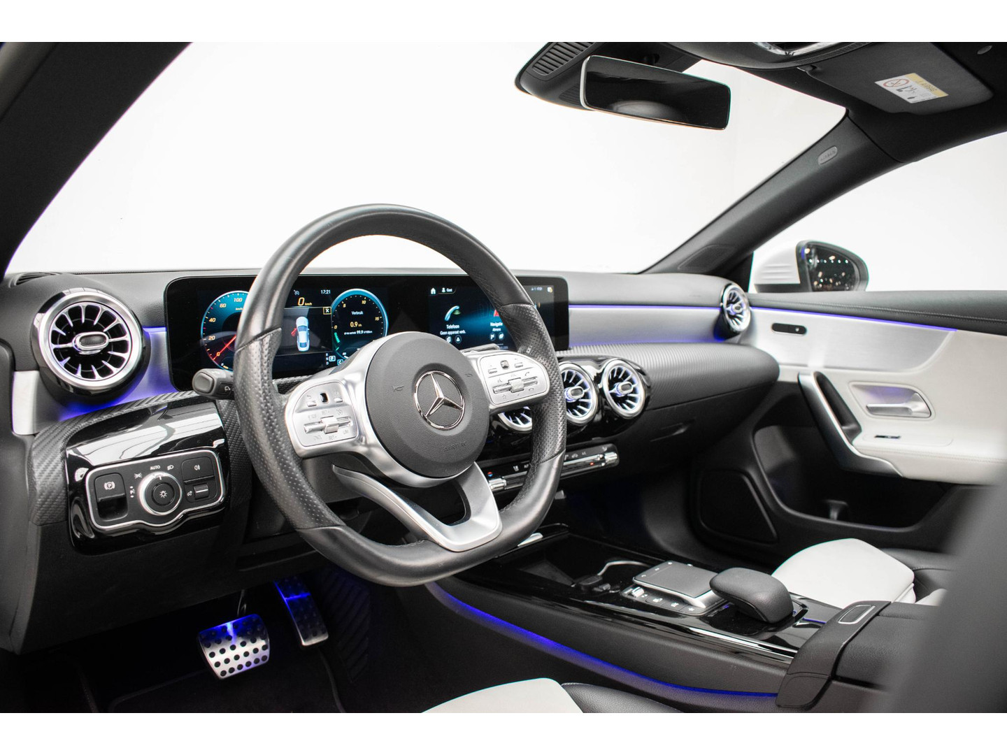 Mercedes-Benz Mercedes-Benz