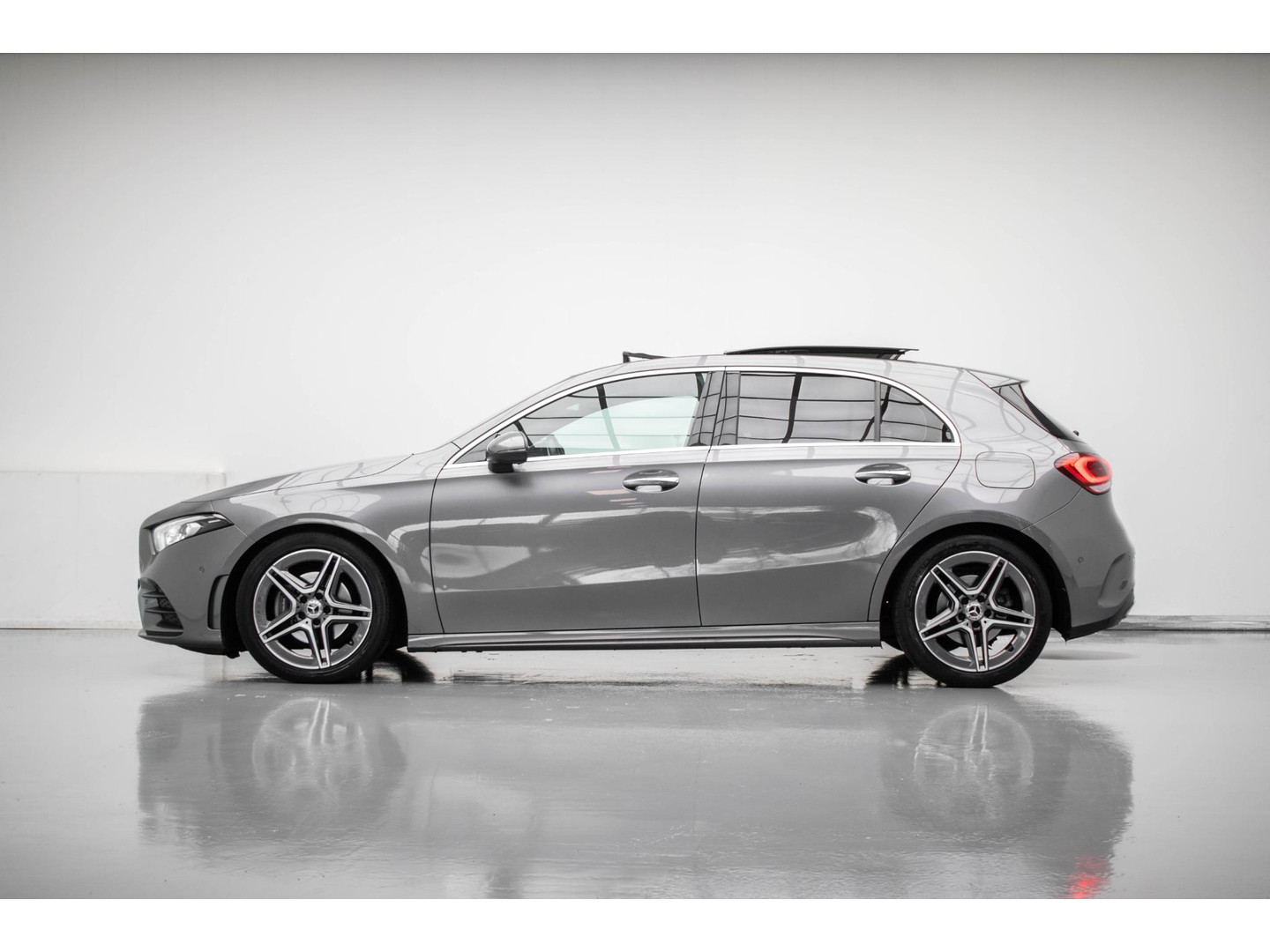 Mercedes-Benz Mercedes-Benz