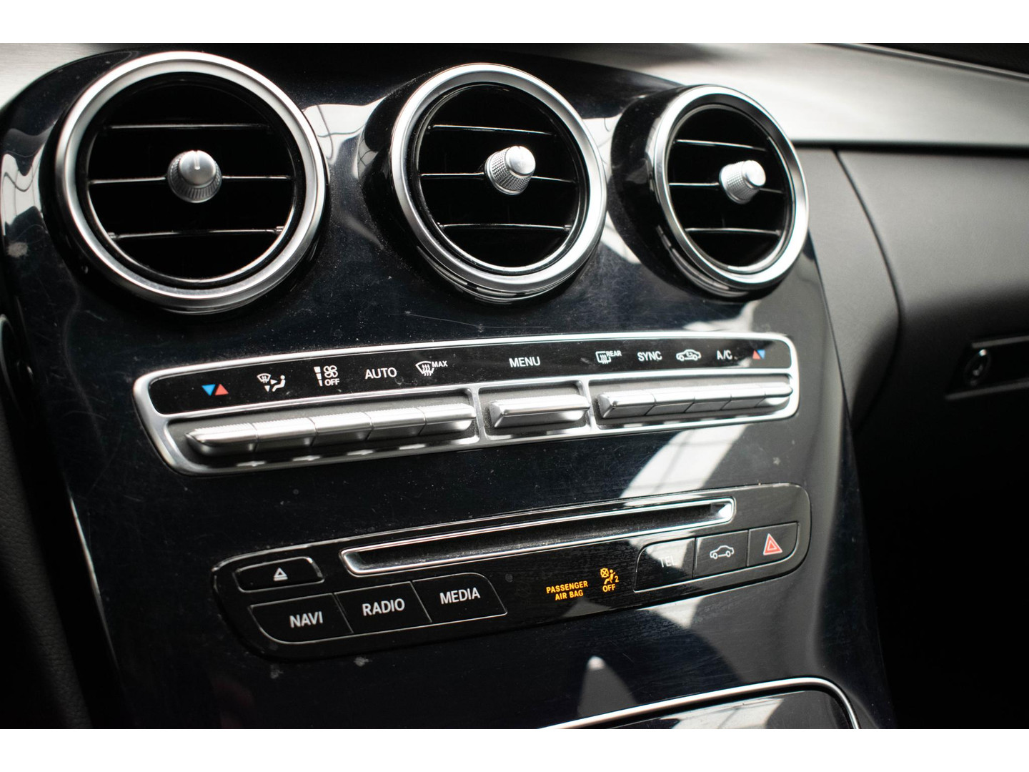 Mercedes-Benz Mercedes-Benz