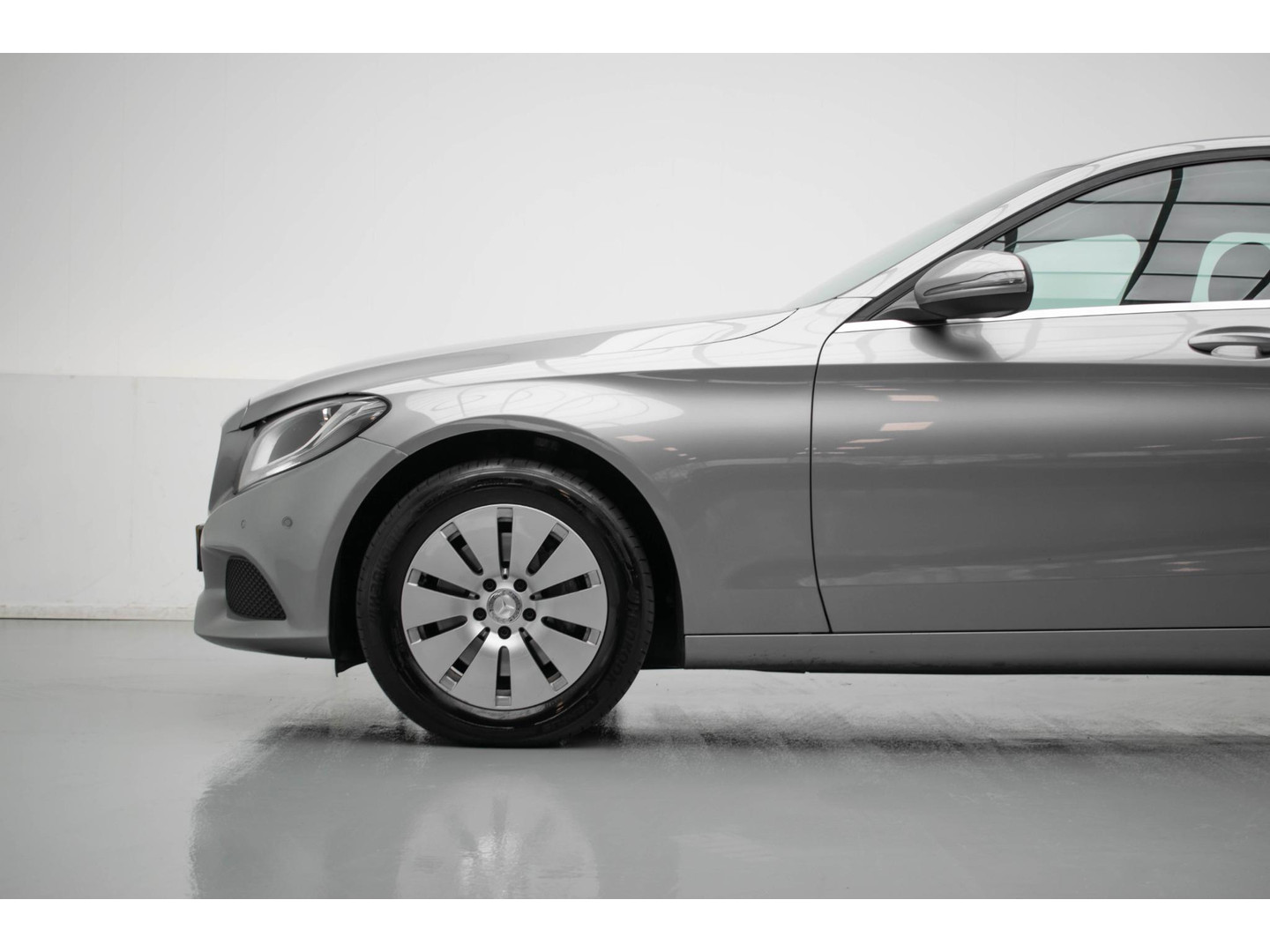 Mercedes-Benz Mercedes-Benz