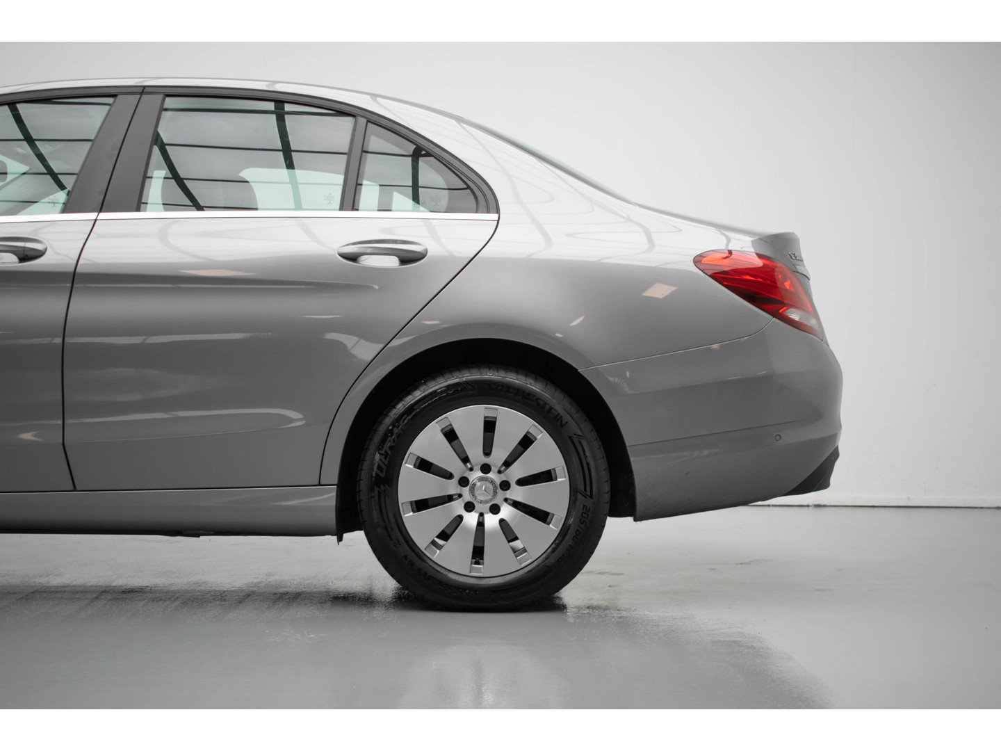 Mercedes-Benz Mercedes-Benz