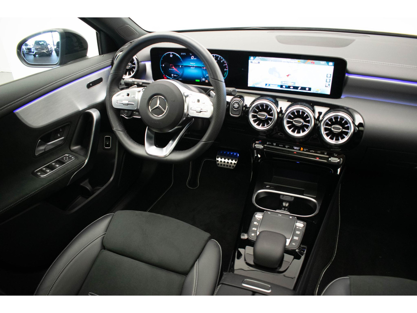 Mercedes-Benz Mercedes-Benz