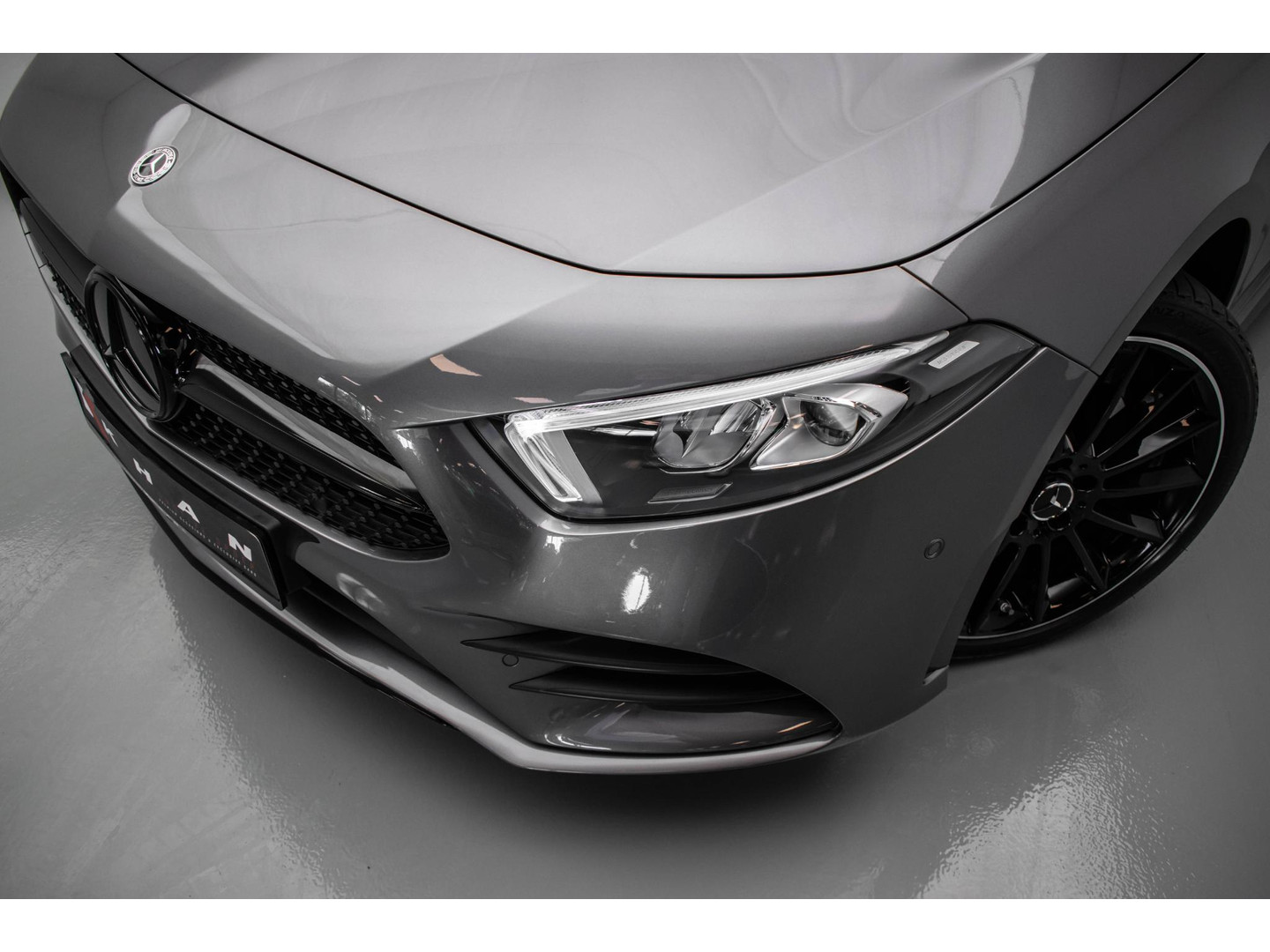 Mercedes-Benz Mercedes-Benz