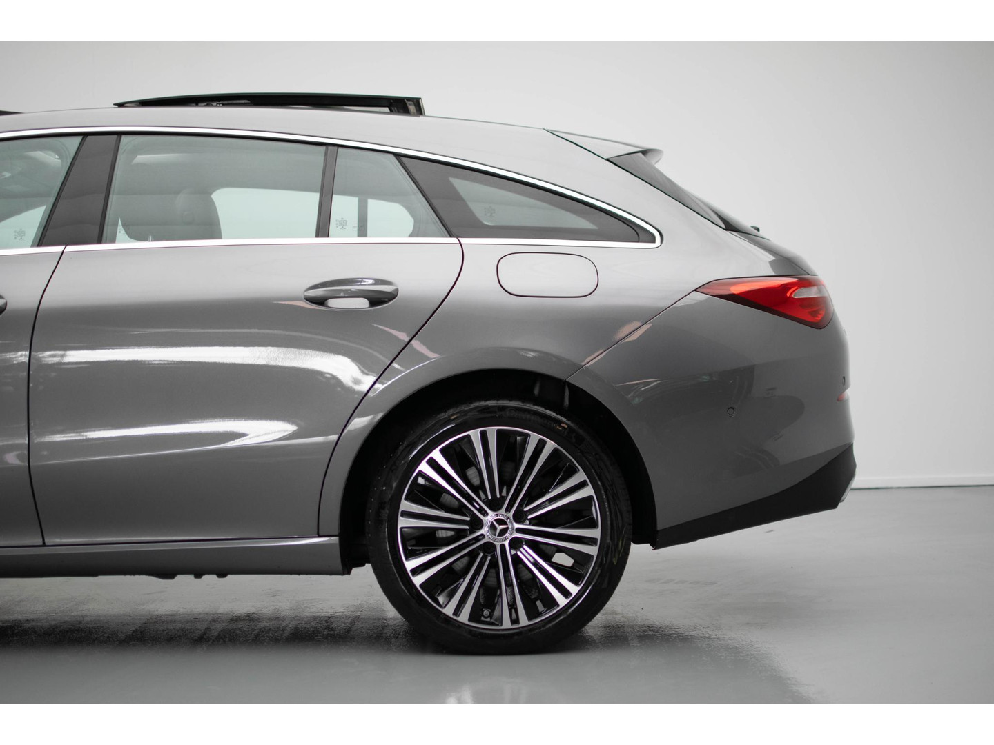 Mercedes-Benz Mercedes-Benz