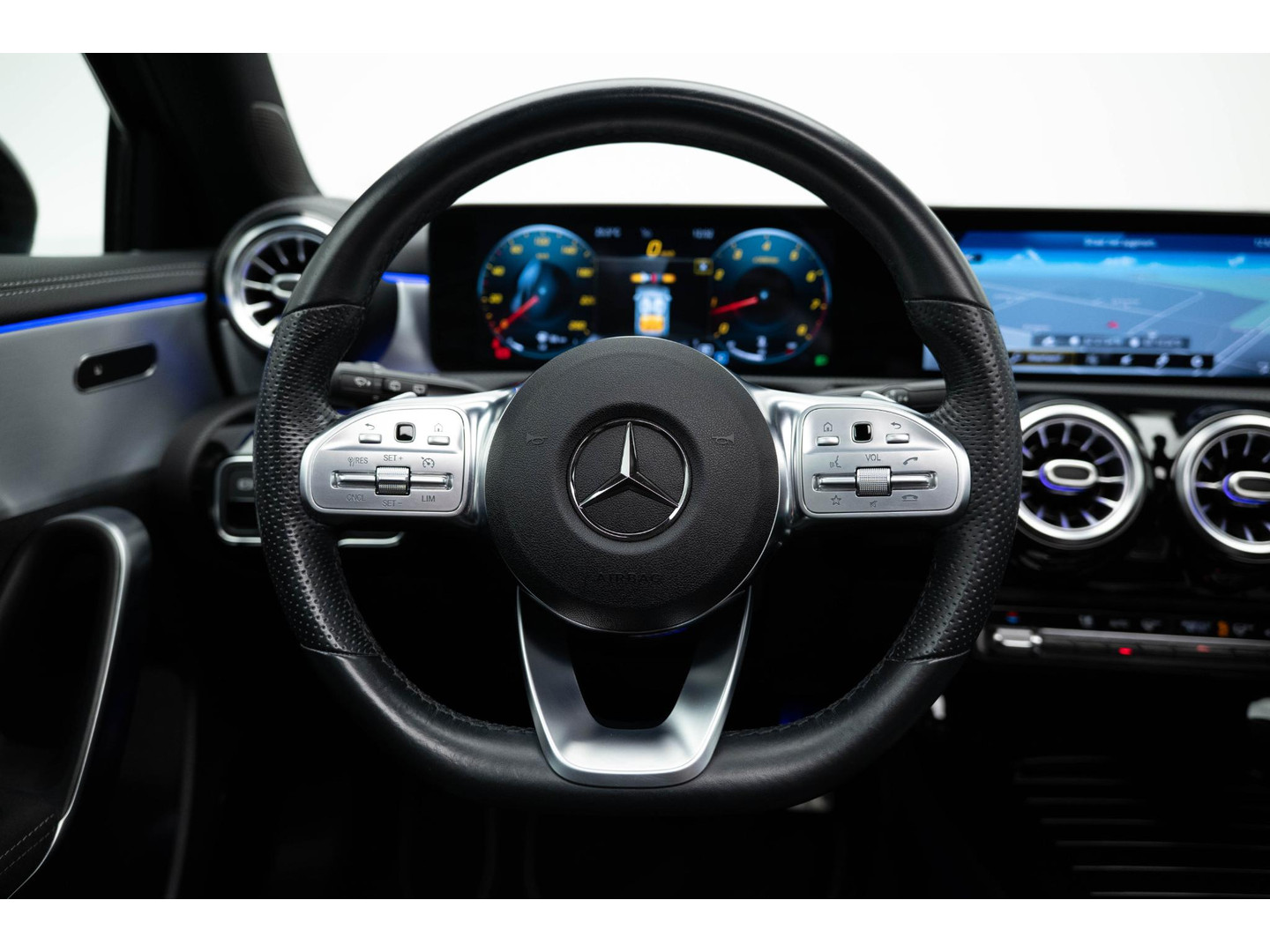 Mercedes-Benz Mercedes-Benz