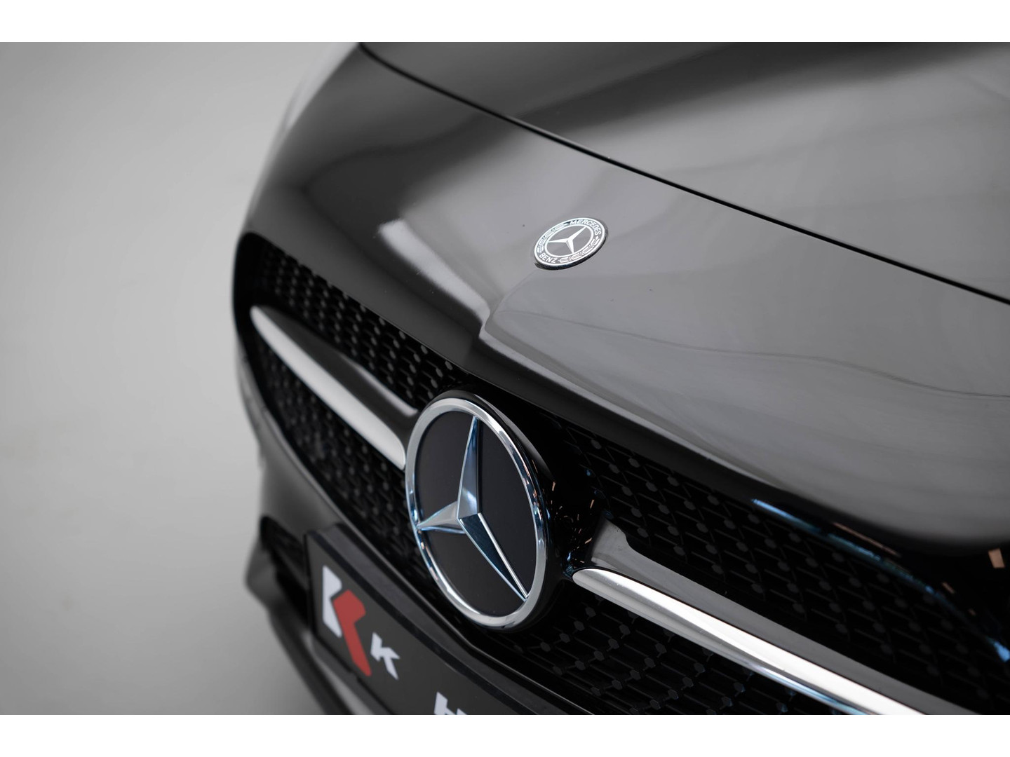 Mercedes-Benz Mercedes-Benz